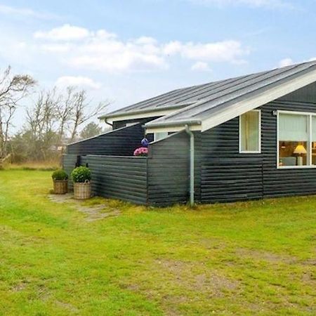 Sommerhus I Blokhus Helt Taet Pa By Og Strand Exterior photo